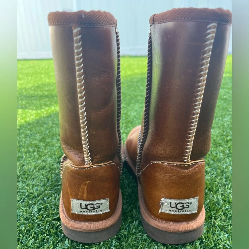 UGG Classic Short Calf Leather Boot Size 7 - Picture 2 of 10